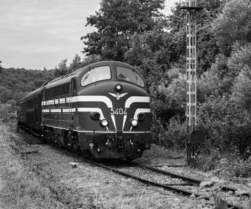 Retrorit diesels in de jaren '70 - NMBS HLD 5404 op lijn 132 van CFV3V