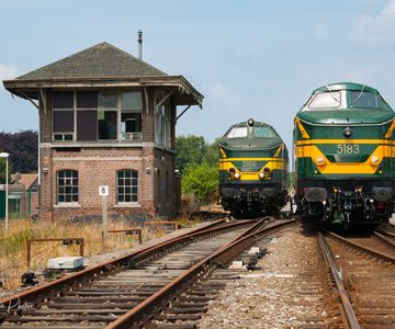 TSP rit 130 Inhuldiging van de 5183 samen met de 5166 te Neerpelt 2009